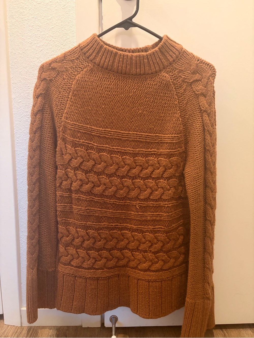 Women’s Cable Knit Sweater in Rust Brown